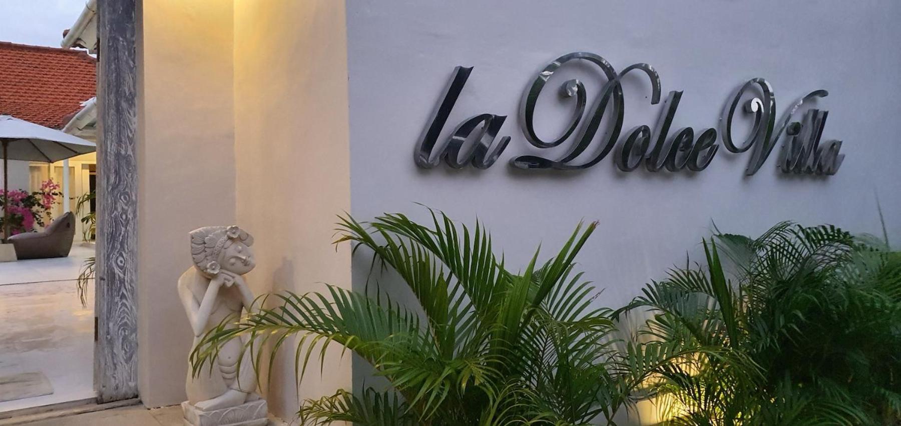 La Dolce Villa Seminyak Exterior foto