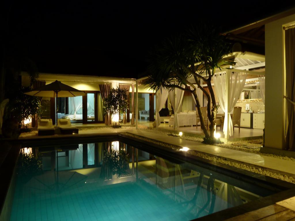 La Dolce Villa Seminyak Exterior foto